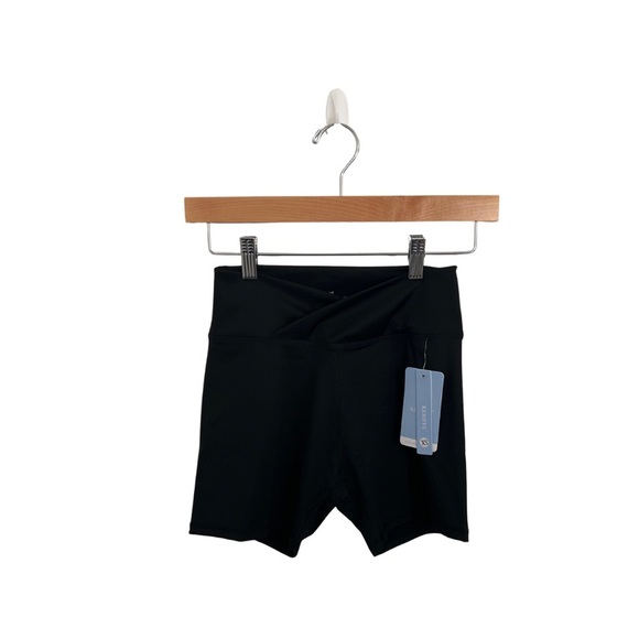 Classic Black Women's Bike Shorts - Picture 1 of 4